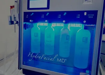 Вакуумная чистка лица HydraFacial — этап 3